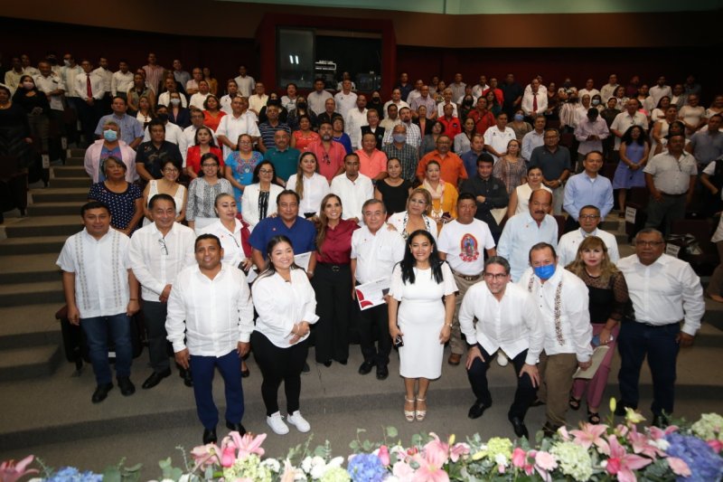 -La Gobernadora del Estado estuvo en el inicio de operaciones del Laboratorio Estatal de Salud Pública, que es referente regional en la península