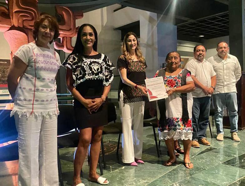 La SEDE realiza la Premiación del VI Concurso Estatal de Textil “Chuuy K´káab”2023