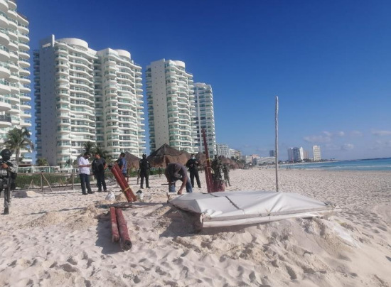 Liberan espacios públicos en playa de la zona hotelera de Cancún