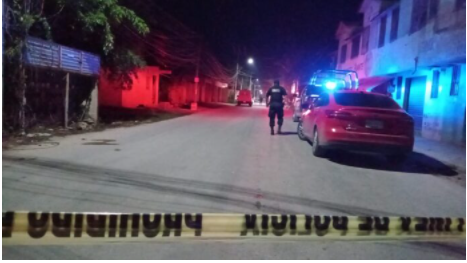 LOS RAFAGUEARON EN LA MADRUGADA EN CANCÚN: Ataque armado a taxi deja un muerto y tres heridos, incluido un niño de cuatro años, en la colonia Avante