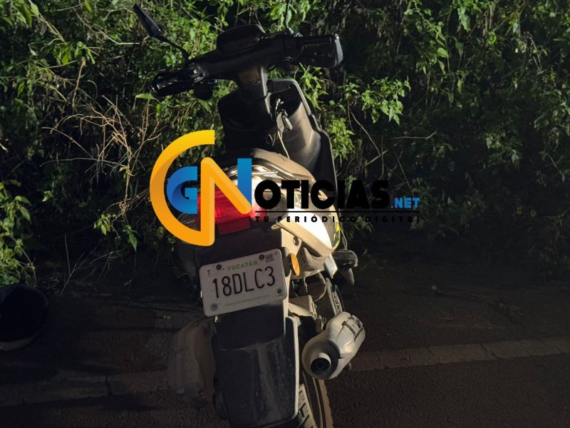 Motociclista lesionado tras accidentarse en Av. Kabah