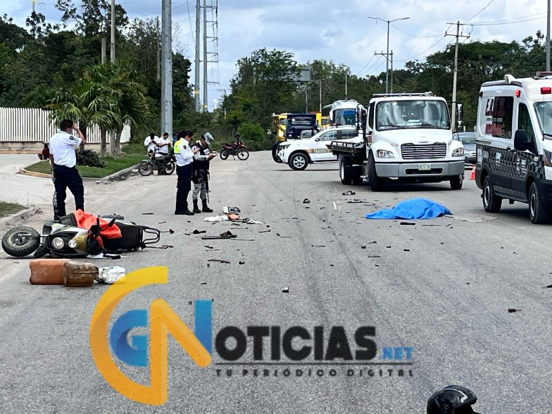 Motociclista pierde la vida tras ser embestido por una pipa en la Supermanzana 106