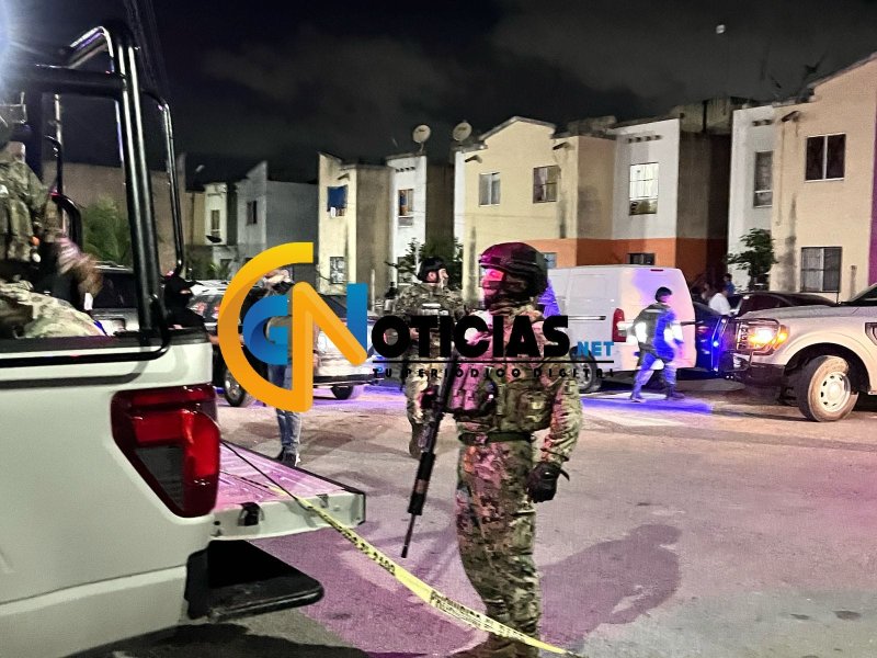 Movilización de la Fiscalía, Marina y Guardia Nacional se llevó a cabo un cateo en domicilio del fraccionamiento Villas Otoch Paraíso