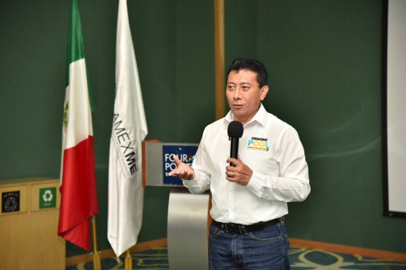Mujeres empresarias reconocen experiencia de Chucho Pool para ser Presidente Municipal de Benito Juárez