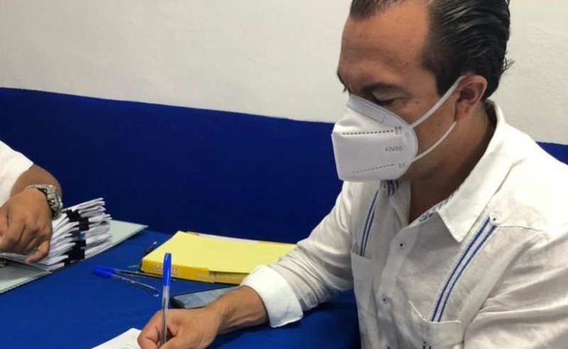Oficial: Carlos Orvañanos va por candidatura a presidente municipal de Cancún