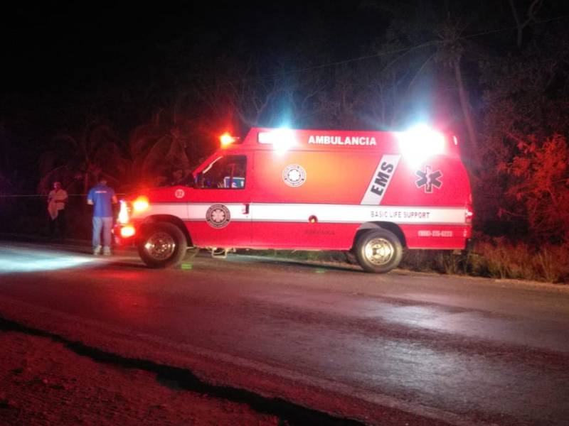 Padre e hija yucatecos mueren atropellados cerca de Cancún