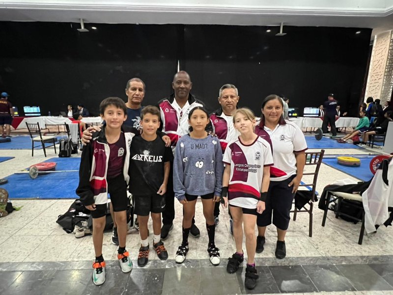 Pesistas quintanarroenses conquistan 25 preseas en el Campeonato Nacional Infantil de Halterofilia