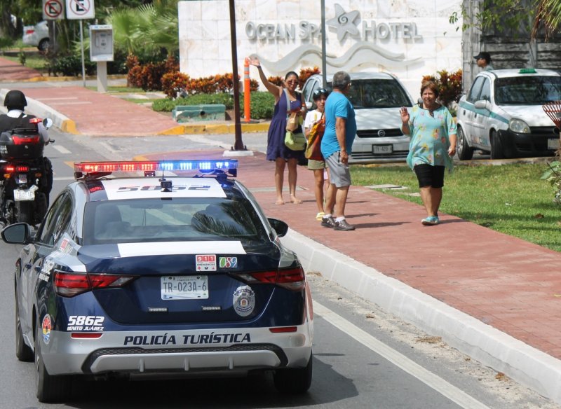 POLICÍA QUINTANA ROO REALIZA LABORES PREVENTIVAS PARA MAYOR SEGURIDAD DE LA CIUDADANÍA Y TURISTAS