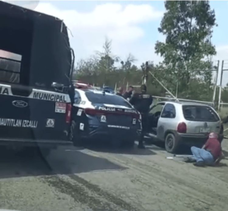 Policías de Cuautitlán Izcalli agreden a persona de la tercera edad