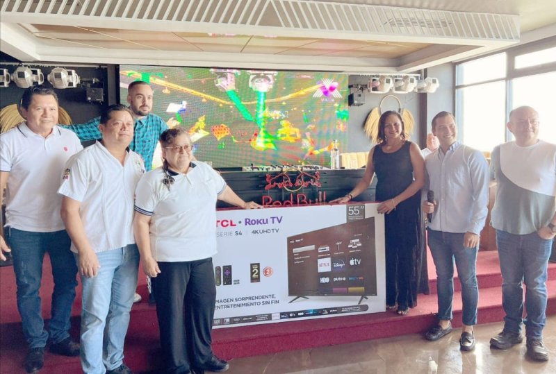 PREMIA “RESTAURANTE ENTRE FUEGOS”!A TAXISTAS DEL SINDICATO “ANDRÉS QUINTANA ROO”