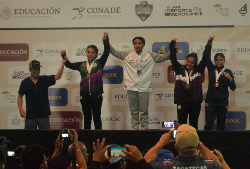 Premian a los boxeadores quintanarroenses que conquistaron bronce en los Nacionales CONADE 2024