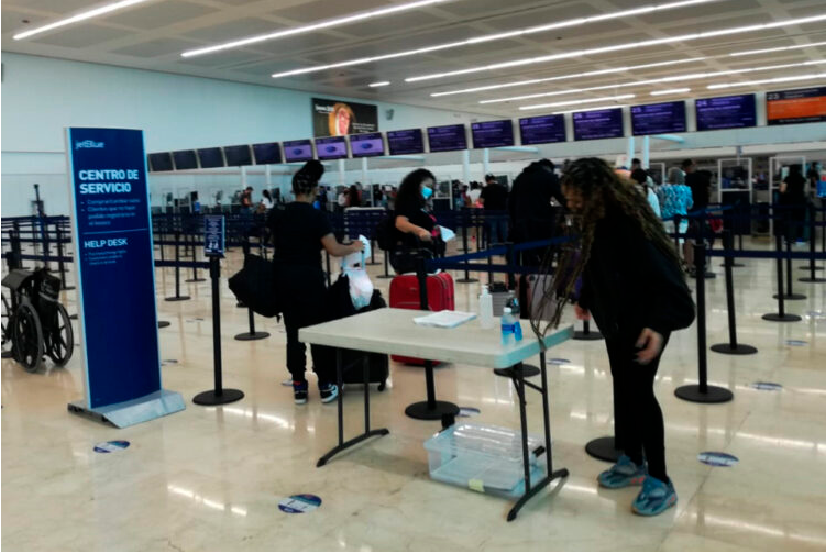Programa Aeropuerto Internacional 356 vuelos en Cancún
