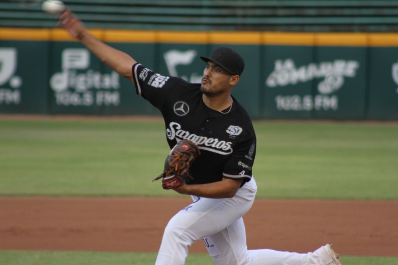 Raúl Carrillo a la rotación de Tigres