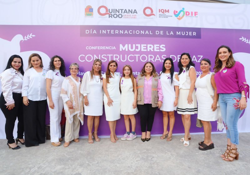 Realizan conferencia “Mujeres Constructoras de la Paz”