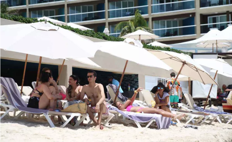 Recuperan turistas extranjeros su alto poder adquisitivo