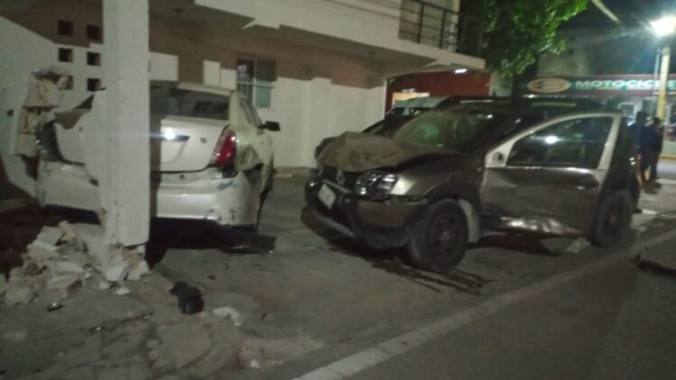 Reportan autoridades accidente vehicular en Playa del Carmen; no hay lesionados