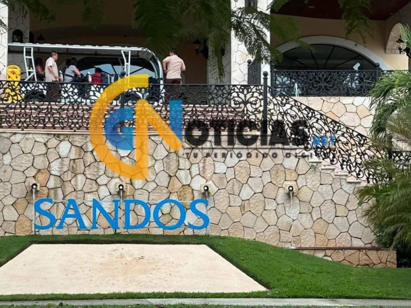 Reportan intoxicación masiva en hotel Sandos Playacar; más de 300 huéspedes en riesgo