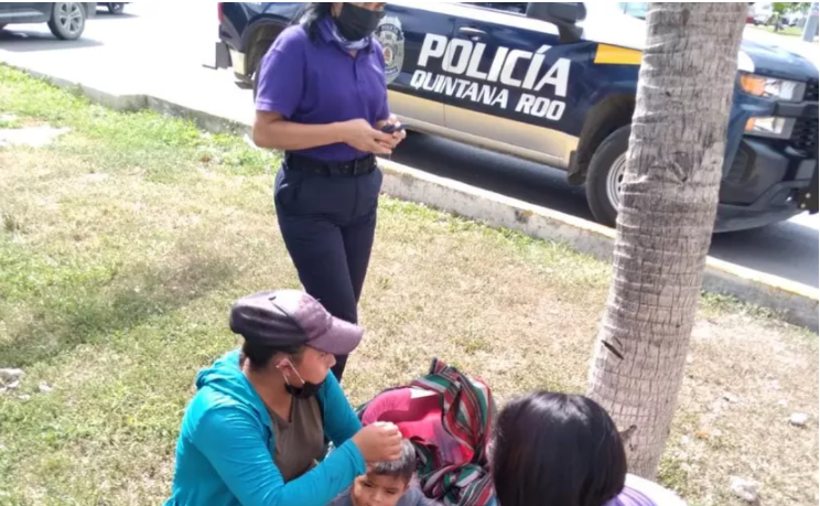 Rescatan a 2 pequeños que pedían dinero junto a plaza Las Américas