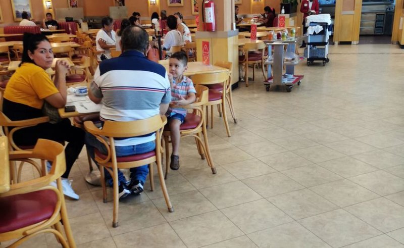 Restaurantes de Quintana Roo aprovechan el cambio de horario por pandemia