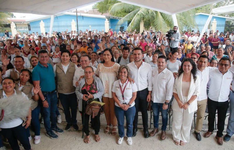 Rinde protesta el Comité de Programas para el Bienestar en Quintana Roo