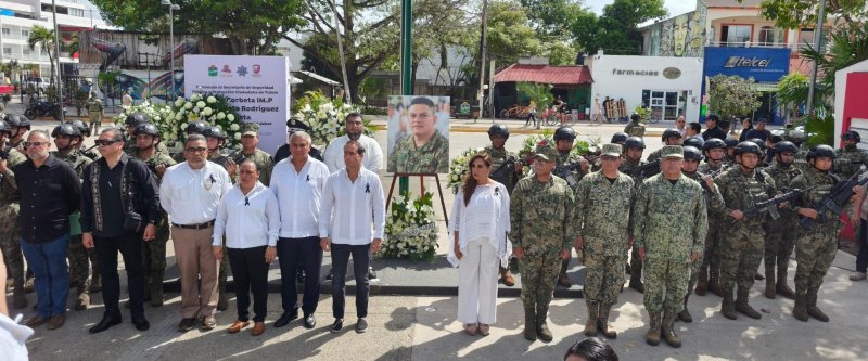 Rinden homenaje póstumo al Capitán José Roberto Rodríguez Bautista, secretario de Seguridad de Tulum