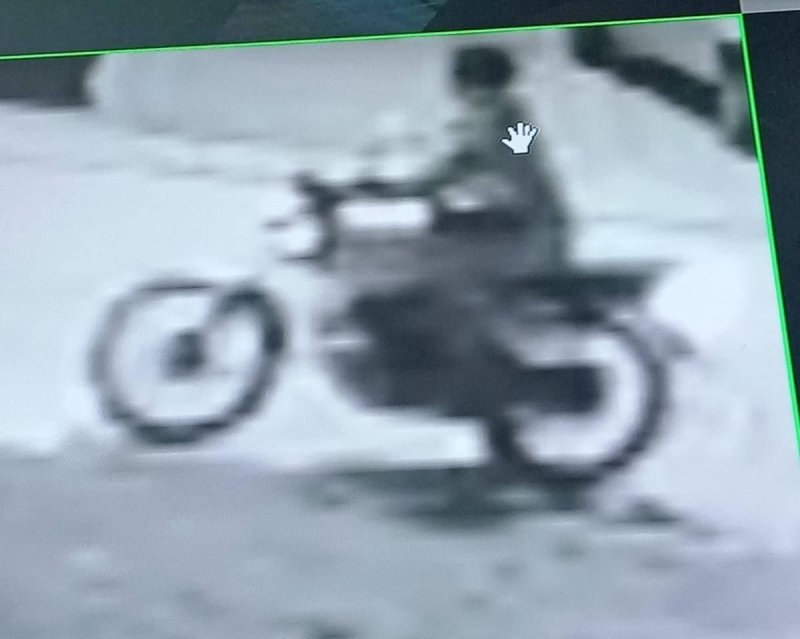 Robo de moto en fraccionamiento Aloja queda registrado en video