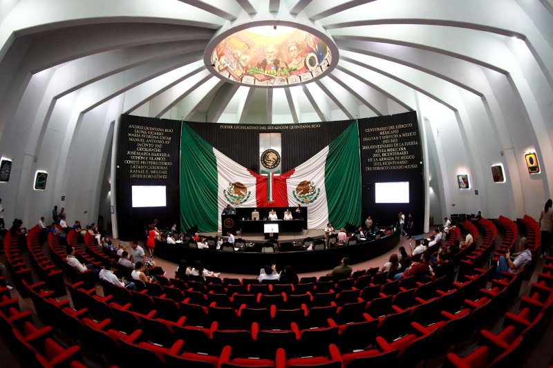 Rubén Carrillo impulsa reforma por un lenguaje inclusivo en leyes laborales de Quintana Roo