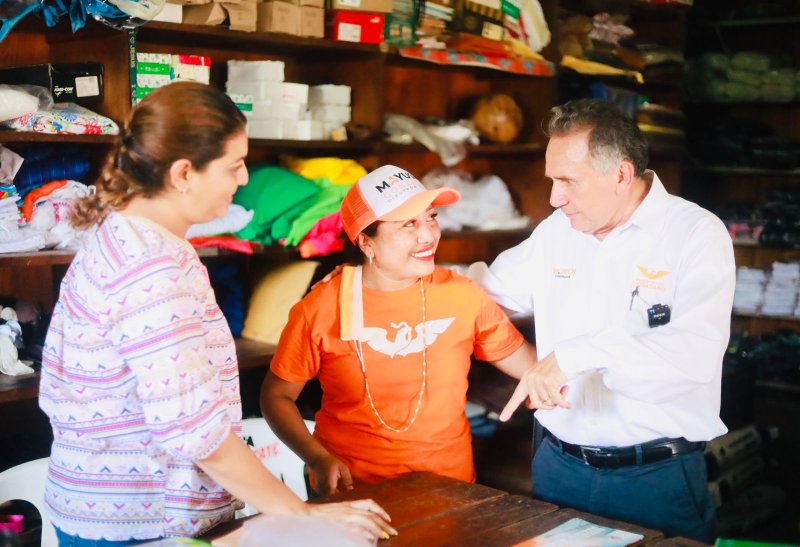 SE COMPROMETE EL DR. PECH A ABRIR UN HOSPITAL DE ESPECIALIDADES EN JOSÉ MARÍA MORELOS