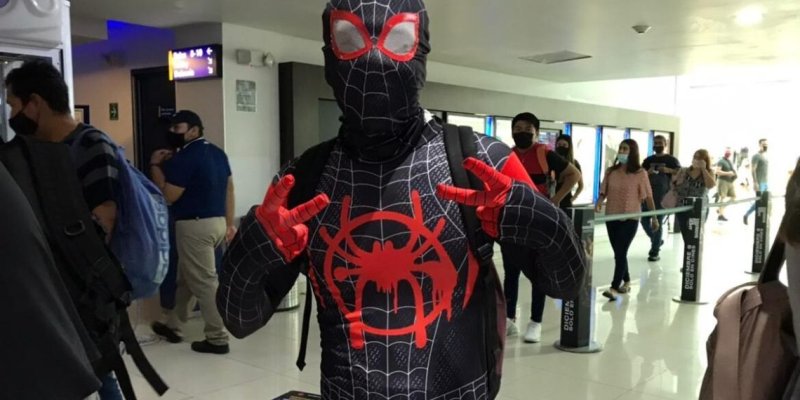 Se desborda la ‘spidermanía’ con el estreno de “No way home” en Cancún