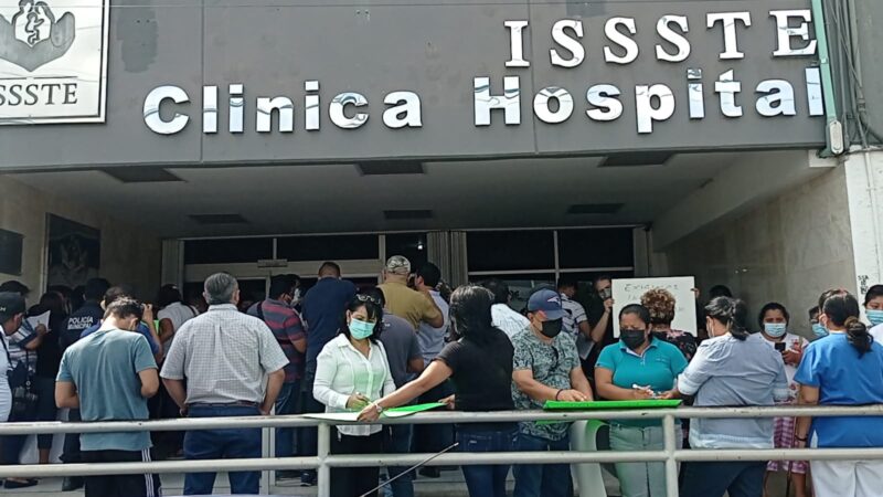 Se manifiestan trabajadores del ISSSTE en Chetumal; denuncian carencias y acoso laboral