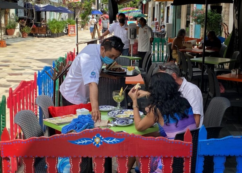 Se prevén repuntes en restaurantes en el periodo vacacional
