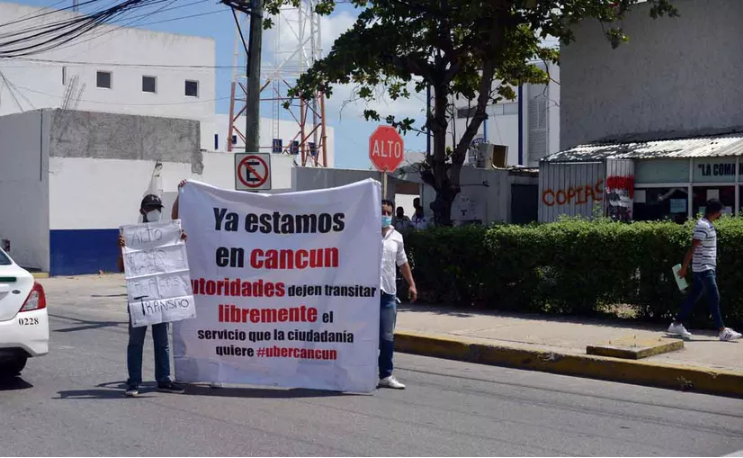 Se quejan socios de Uber por abusos de elementos de Tránsito