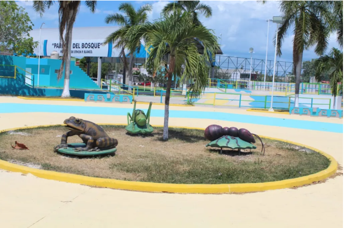 SEOP mejoró la imagen urbana del parque Del Bosque en Chetumal