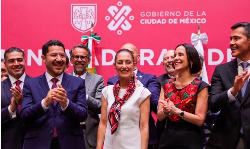 Sheinbaum anuncia su renuncia para buscar candidatura de Morena