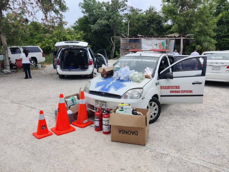 SITIO DE TAXISTAS PARADISUS DONA INSUMOS A GRUPO VOLUNTARIO