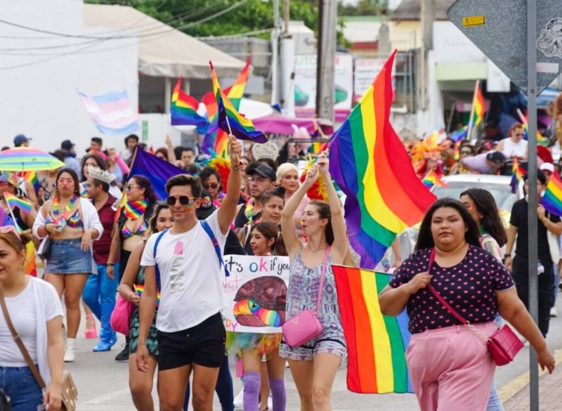 Solidaridad se vistío de orgullo con la marcha LGBTTTIQ+ 2024