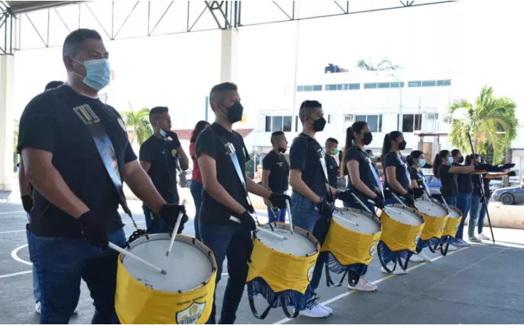 “Titanes de Chetumal” participarán en torneo nacional de bandas de guerra