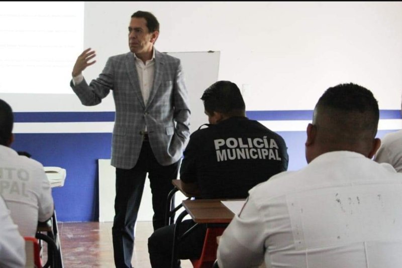toman curso policías de transito y seguridad publica de solidaridad