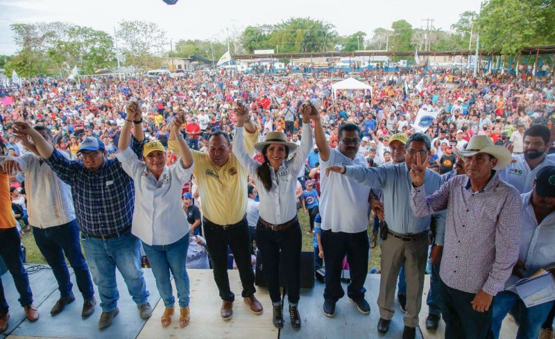 TOTAL RESPALDO A LAURA FERNÁNDEZ EN LA ZONA CAÑERA