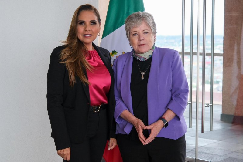 Tuve una reunión con la Canciller de México
