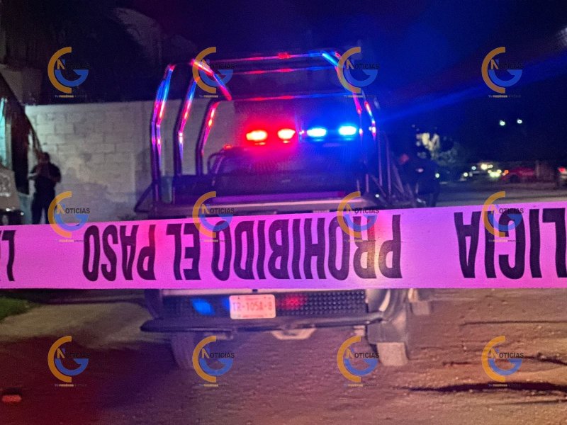 Un motociclista murió la mañana de hoy al impactarse contra una grúa que estaba en parada momentánea sobre el bulevar Kukulcán.