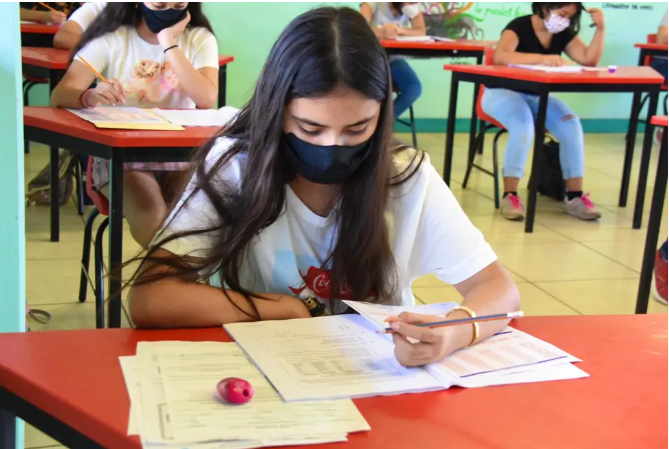 Un total de 18 mil 460 estudiantes tienen un espacio asignado en el nivel medio superior