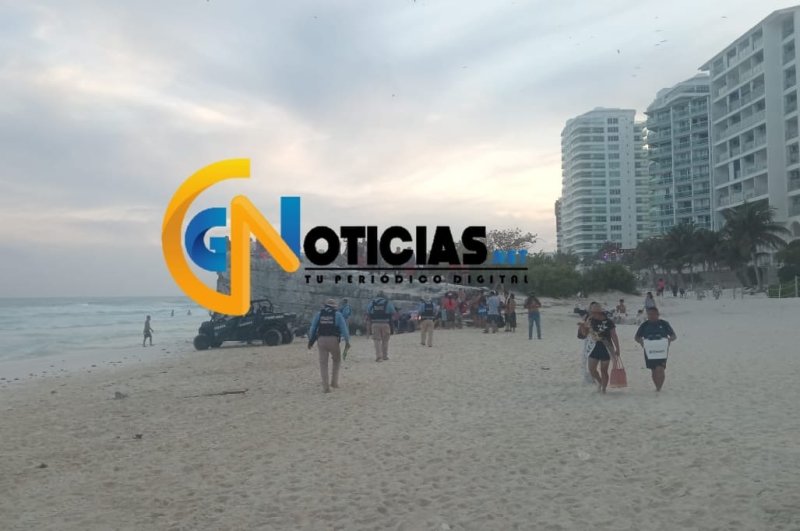 Una bañista pierde la vida en la zona de Punta Cancún, autoridades se hacen cargo