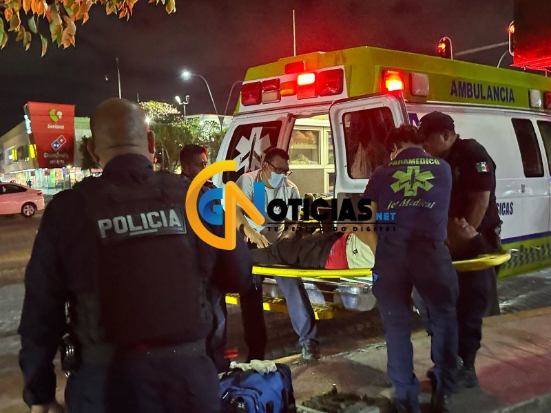 Una batalla campal en la supermanzana 65 dejó dos heridos a rocazos la noche de este viernes