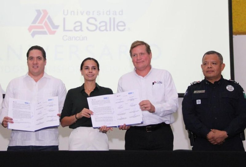 UNIDOS ANA PATY PERALTA, CCE Y UNIVERSIDAD LA SALLE POR BECAS PARA HIJOS DE POLICÍAS Y BOMBEROS