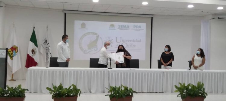 Universidad del Caribe recibe el distintivo “Quintana Roo Verde”
