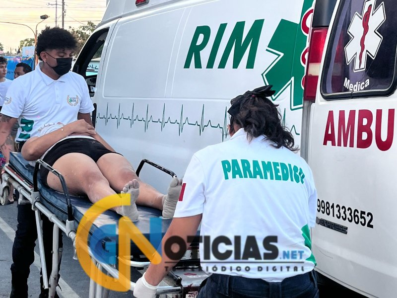 Vecinos se arman de valor y detienen a hombre que golpeó brutalmente a su pareja