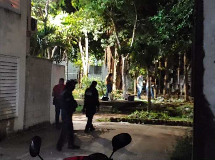 VIOLENCIA NO PERDONA LOS DÍAS DE MUERTOS EN CANCÚN: Ejecutan a un hombre en el fraccionamiento Prado Norte