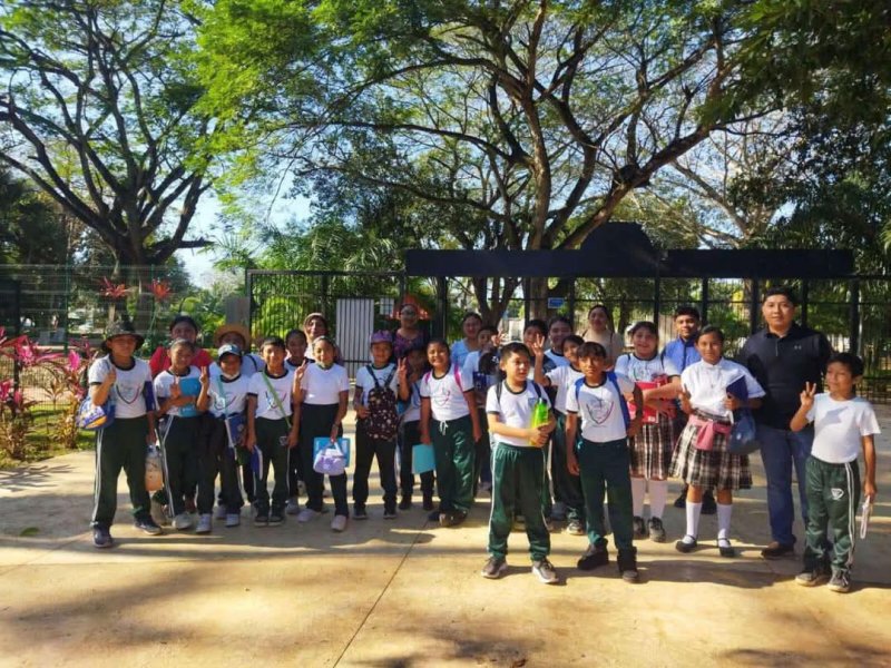 VISITAN EL ZOOLOGICO, ALUMNOS DE LA PRIMARIA LUIS ALVAREZ BARRET