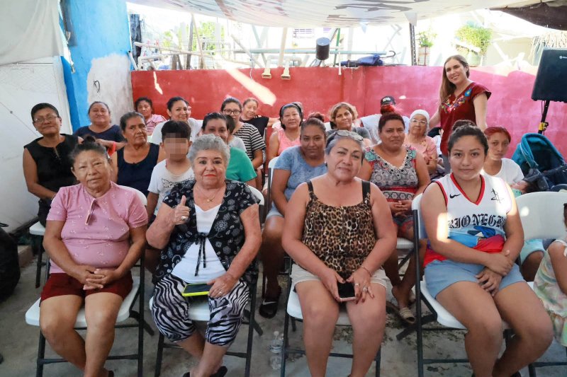 Atenea Gómez Ricalde fortalece la organización popular en Cancún